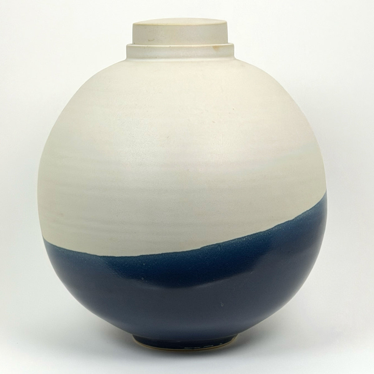 21. Large Ocean Blue Urn
