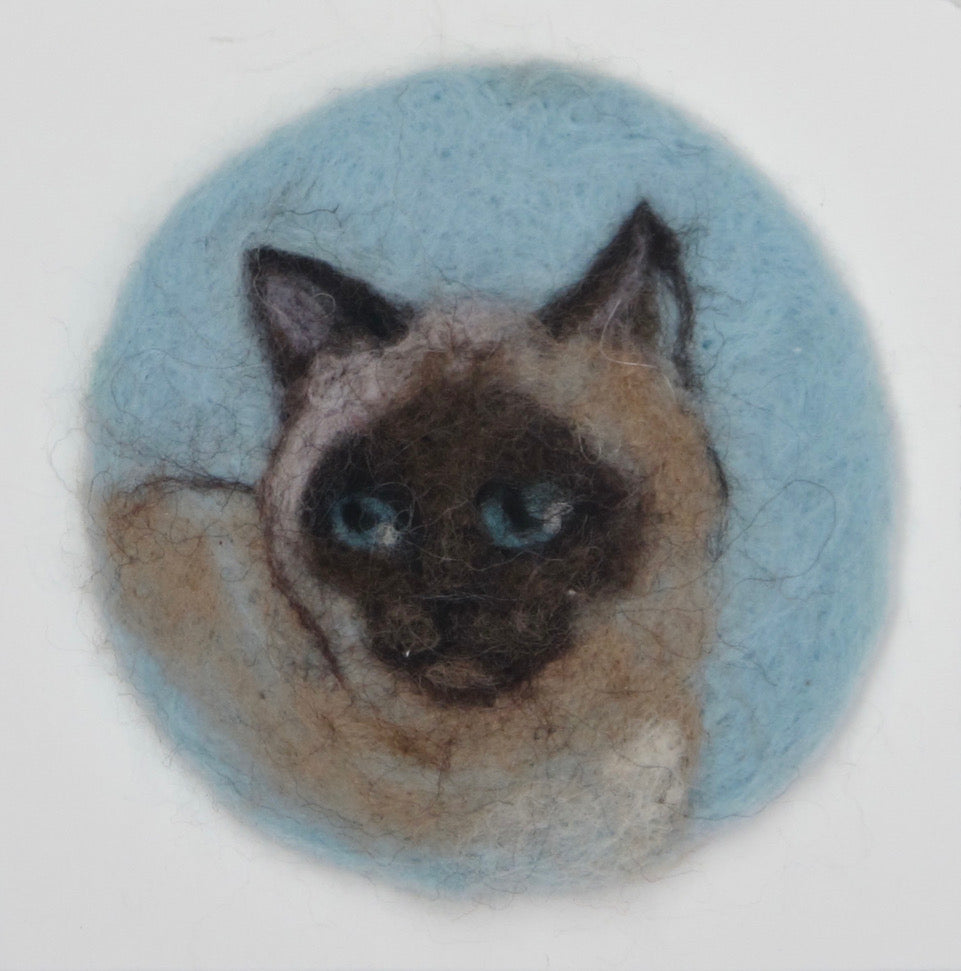 284. Siamese Cat