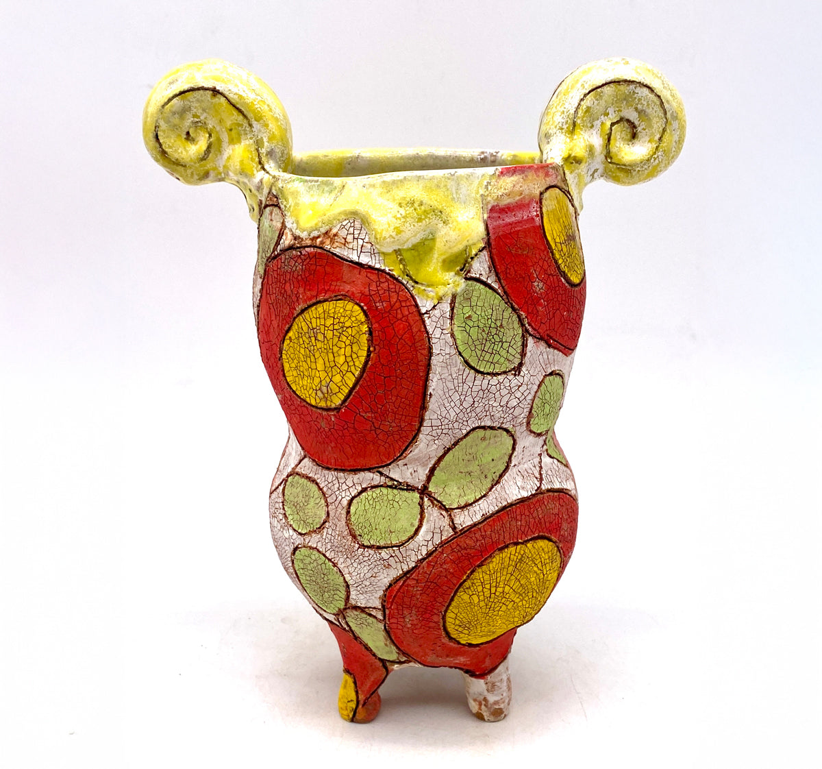 408. White vase, red flowers, legs, ramshorn handles