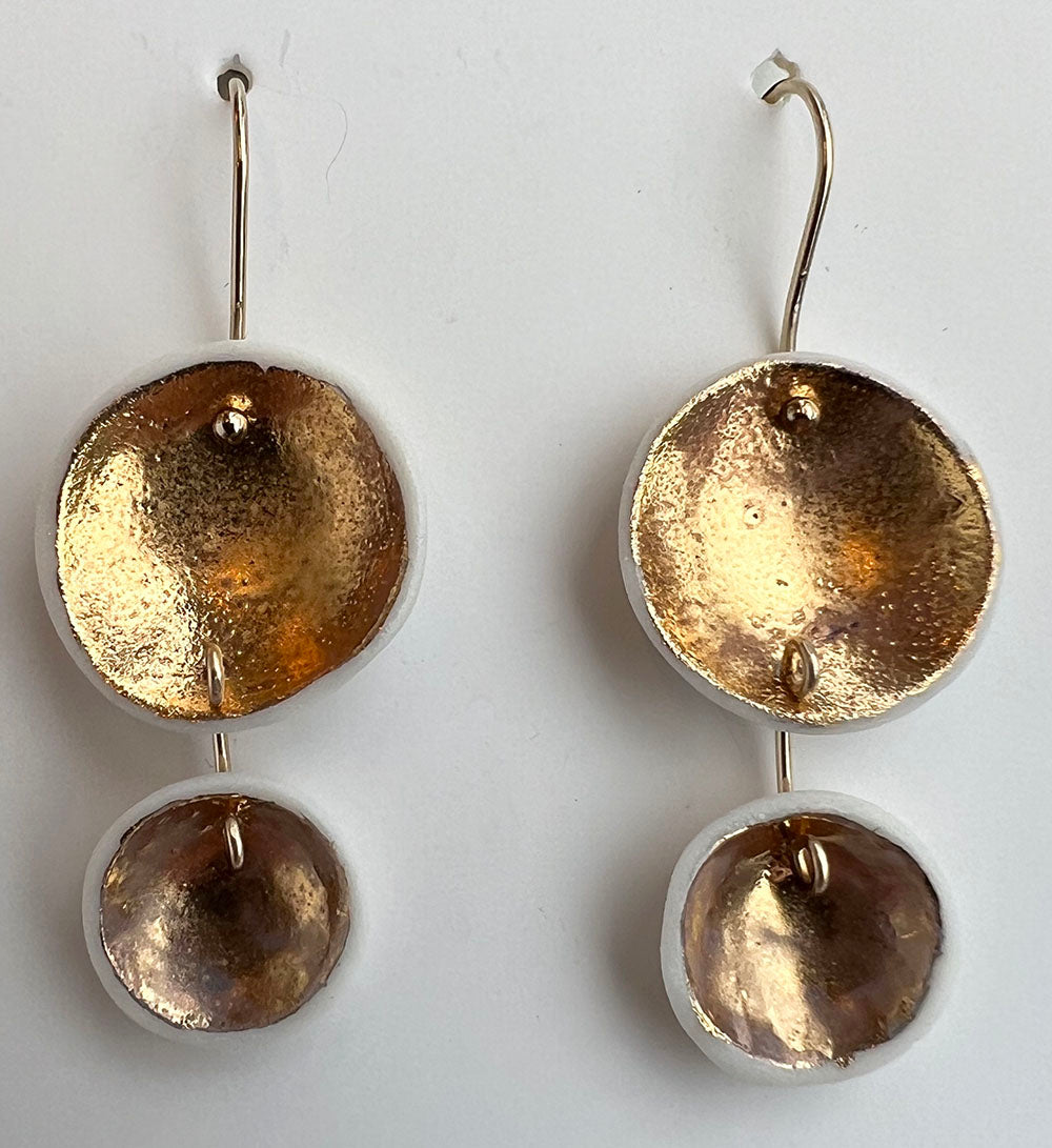 3-22. Gold Dot Dangle Earring
