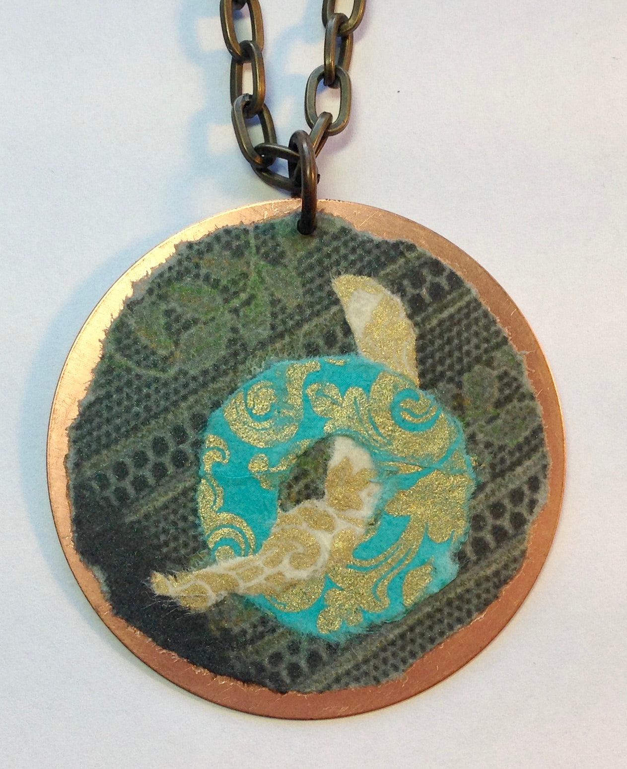 DG42. Pendant